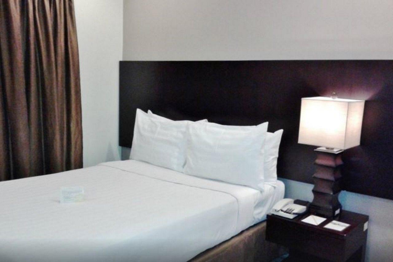 Alpa City Suites Hotel Cebu Dış mekan fotoğraf