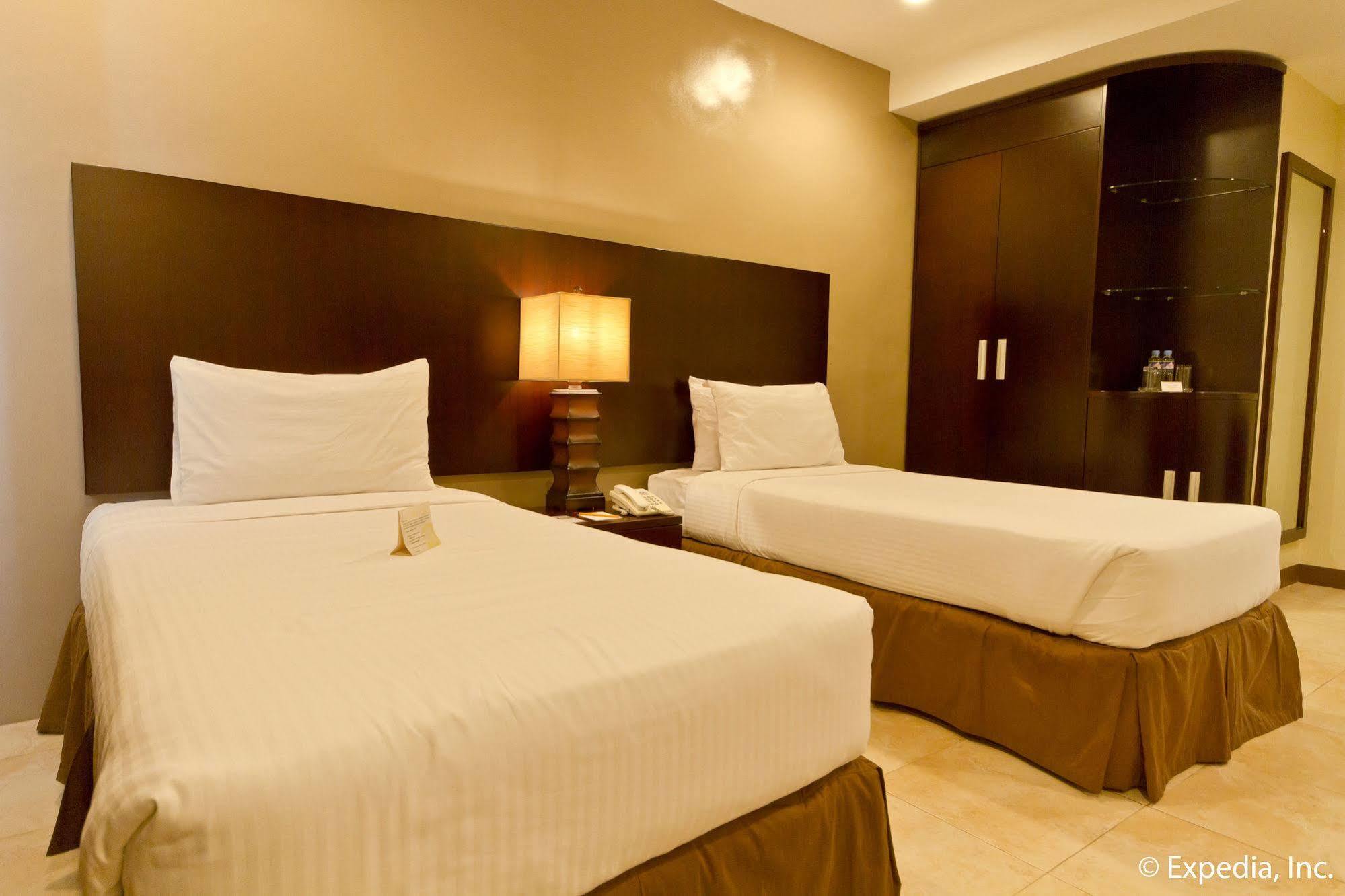 Alpa City Suites Hotel Cebu Dış mekan fotoğraf