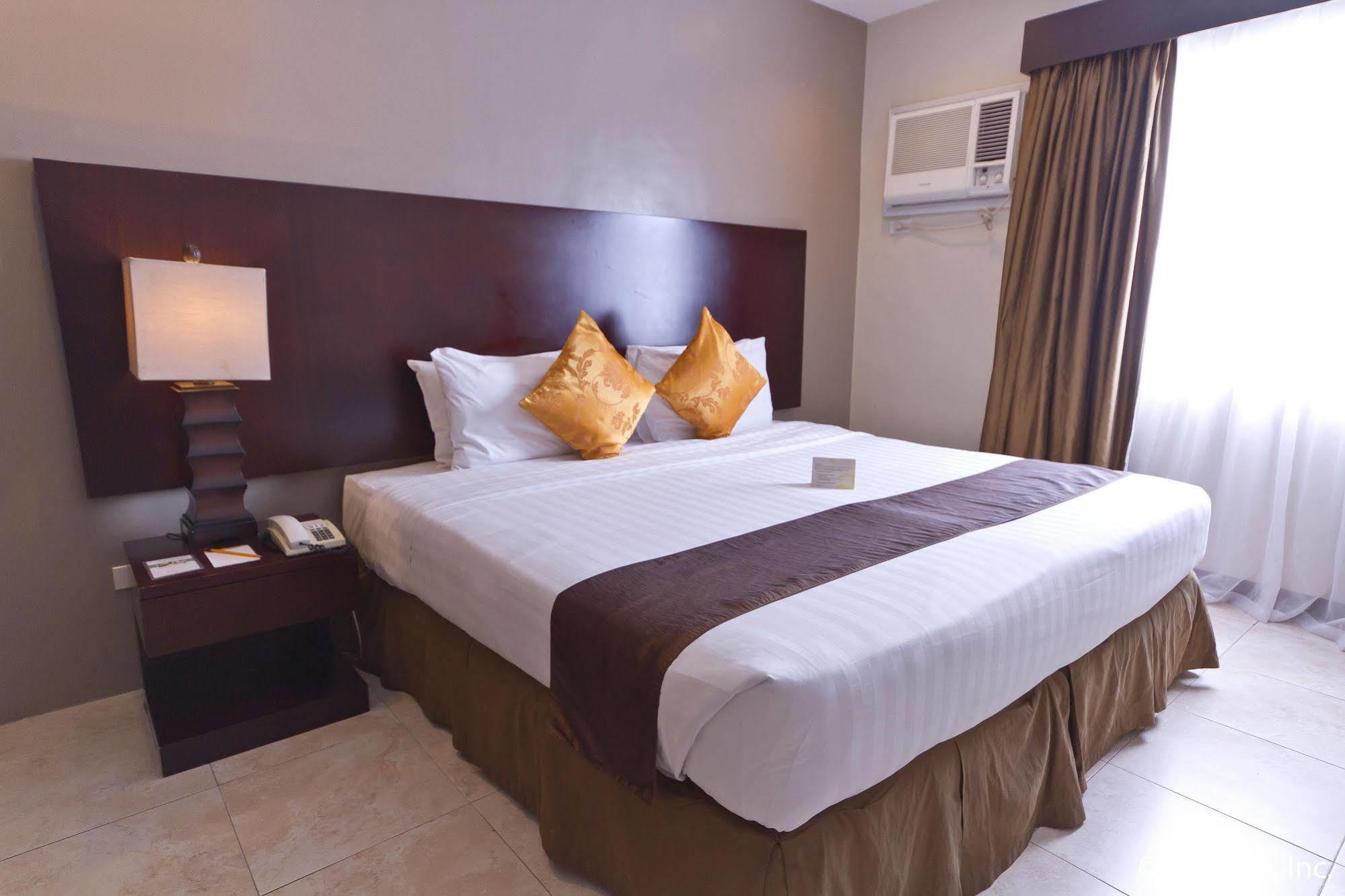 Alpa City Suites Hotel Cebu Dış mekan fotoğraf